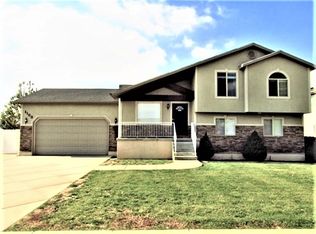 1163 N 780 W, Clinton, UT 84015