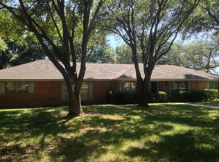 8 El Norte Cres, Uvalde, TX 78801