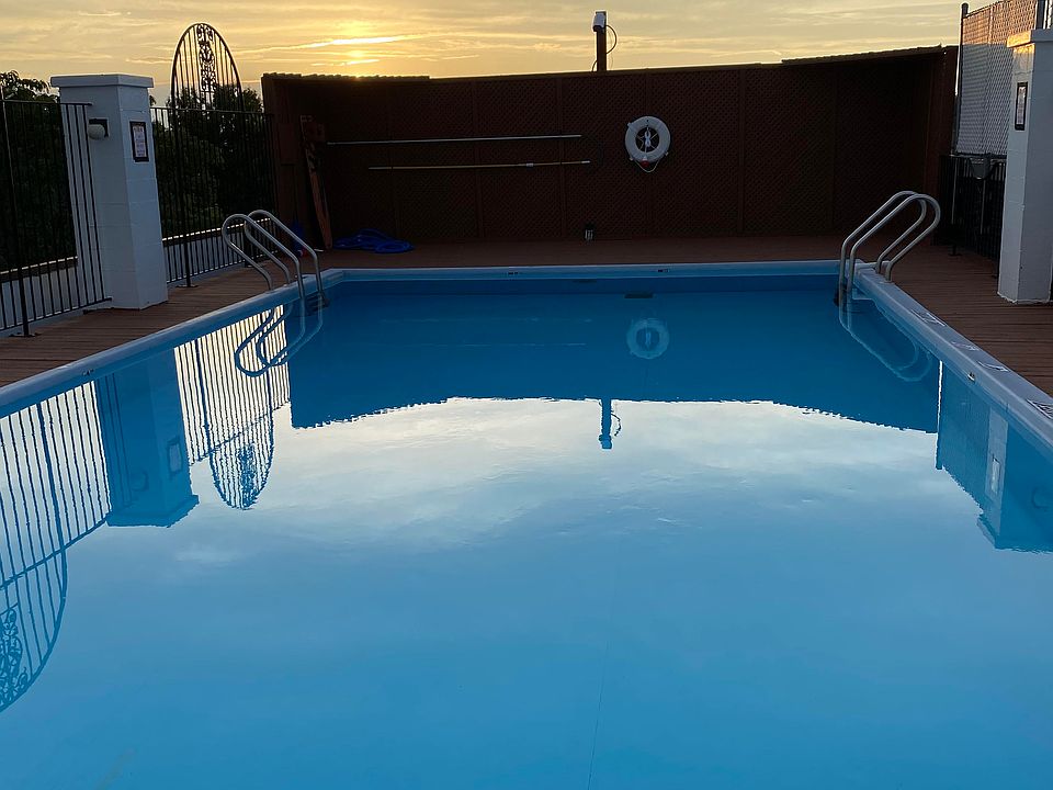 Rooftop swimming pool
