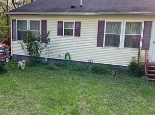 184 Winter Rd, Paw Paw, WV 25434