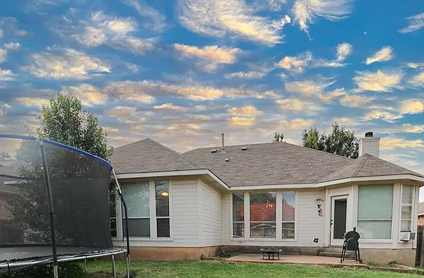 606 Meadow View Dr — Photo 6