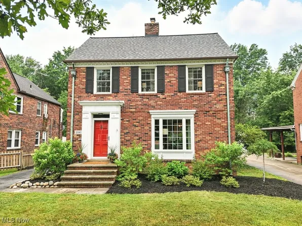 2380 Ashurst Rd, University Heights, OH 44118