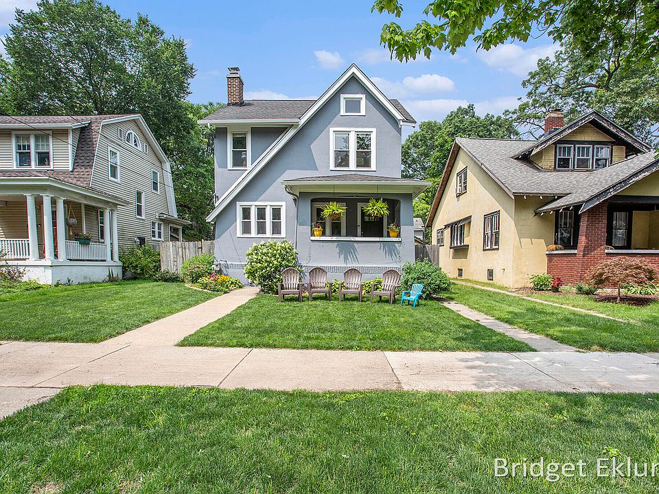 1st image of 843 Calvin Ave SE