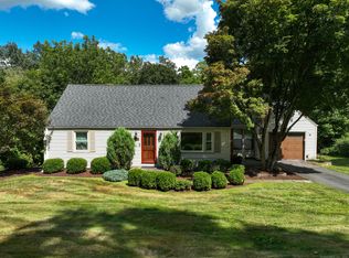 107 Hopewell Rd, South Glastonbury, CT 06073