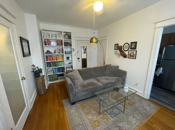 414 Seward Sq SE, Washington, DC
