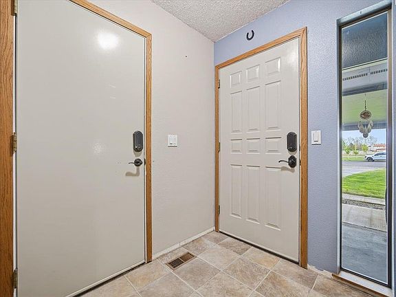 5th image of 44002 E Abilene Ct