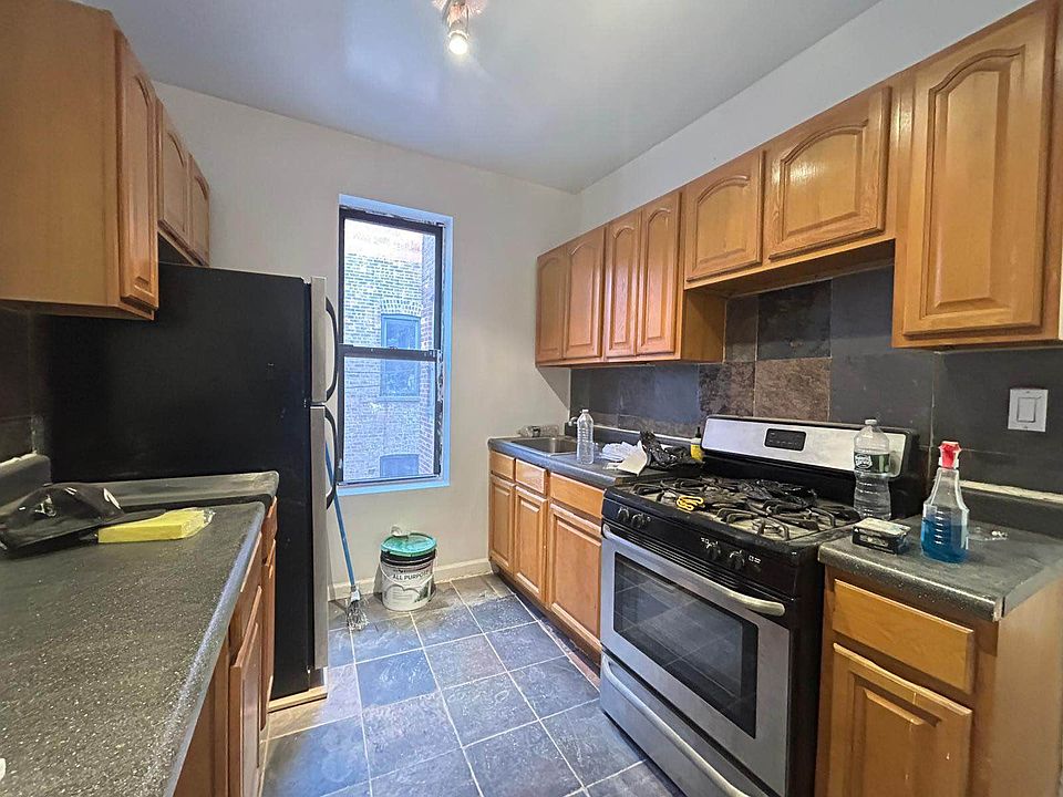 1st image of 356 Saint Johns Pl #3G