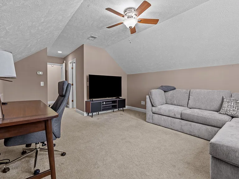 4 Kemper Woods Ct — Photo 27