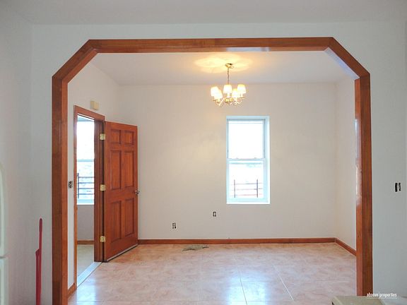 5th image of 86-44 103rd Ave