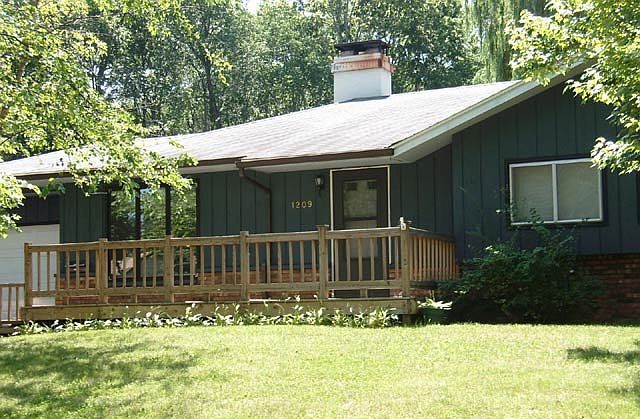 Main Image For 1209 Iowa Drive