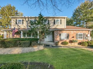 46 Colgate Dr, Bardonia, NY 10954