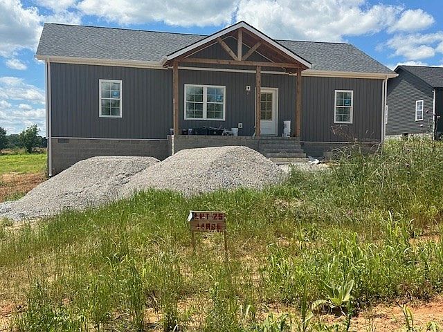 2nd image of 486 Black Oak Rd