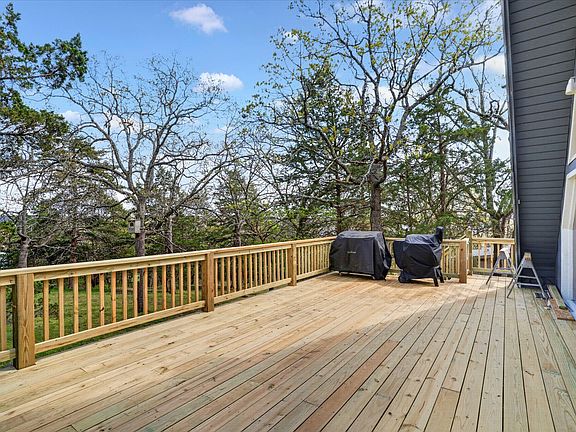 5th image of 17289 Birch Road