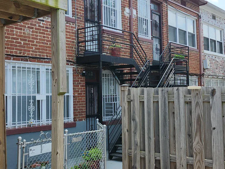 449 Manor Pl NW #1 — Photo 19