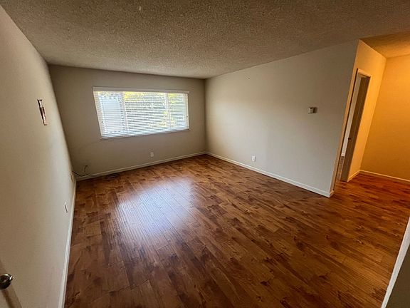 2nd image of 1282 W Mc Kinley Ave APT 5