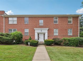 3279 Warrensville Center Rd APT 15D, Shaker Heights, OH 44122