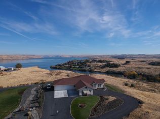 82637 Salmon Point Ln, Hermiston, OR 97838