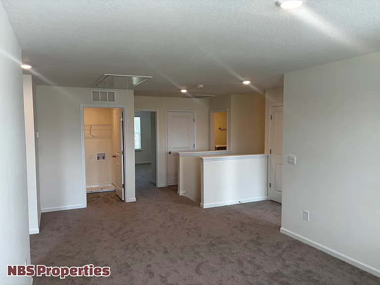 12309 Manhattan Ln — Photo 17