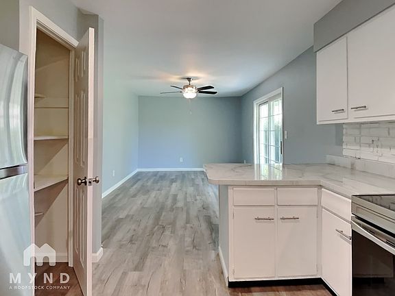 5th image of 2144 Snead Cir