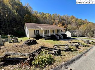 173 Mabel Springs Ln, Zionville, NC 28698