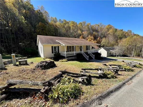 173 Mabel Springs Lane, Zionville, NC 28698