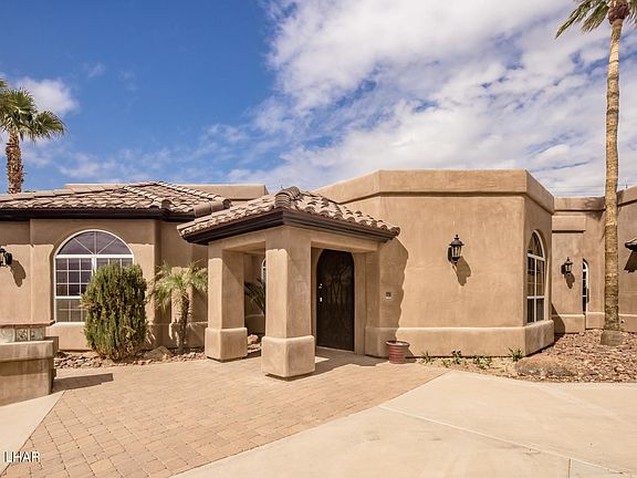 3rd image of 3867 Comet Dr