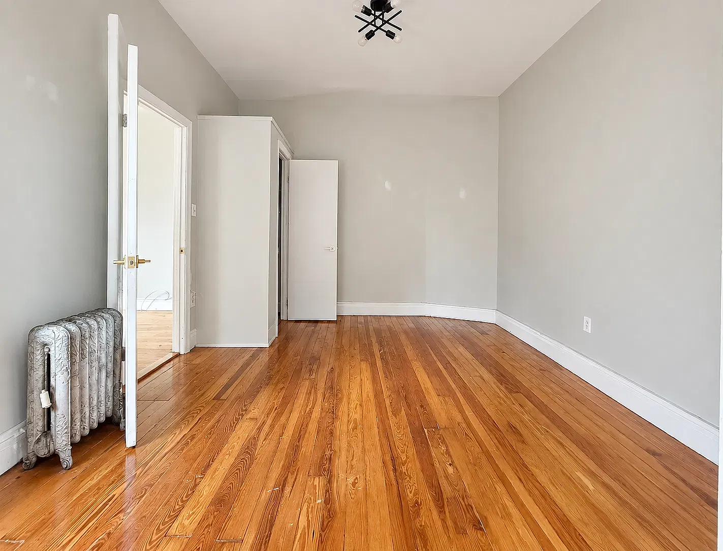 232 Meserole Street — Photo 1