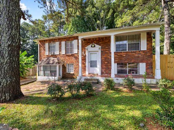 1025 Lynwood Pl, Forest Park, GA 30297