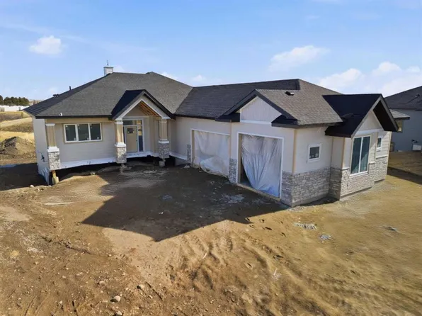 243 W Red Tail Rdg SE, High River, AB T1V 0J8