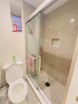 Rented by Point NYC | media 20