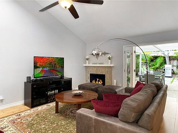 5th image of 386 Sunrise Cir