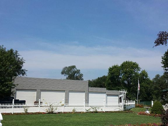 2nd image of 555 Meadow St