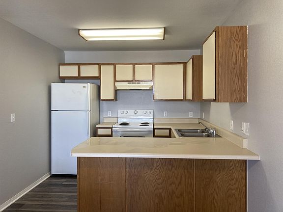 4th image of 201 S Baggett St #5