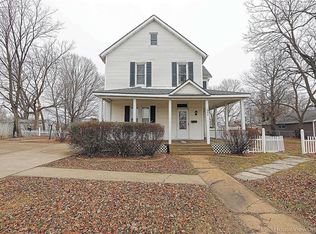 1006 N Washington St, Farmington, MO 63640