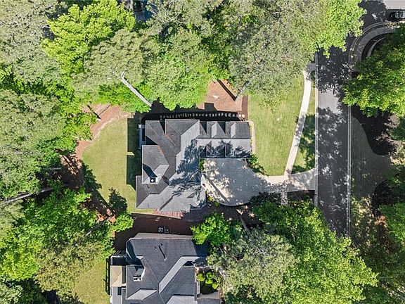 2nd image of 4255 Laurel Grove Trce
