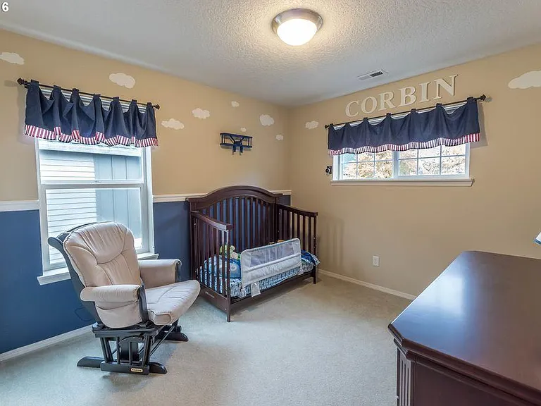 1060 SE Portlandia Ave — Photo 15