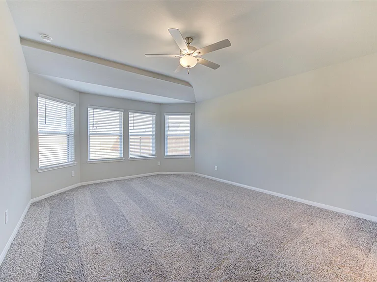 21514 Pachino Ln — Photo 32