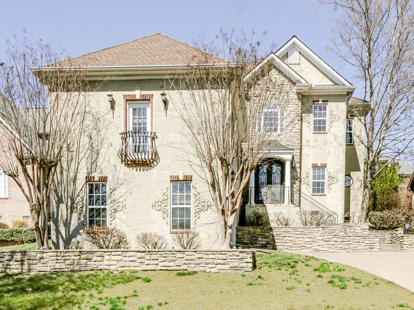 282 Keswick Grove Ln, Franklin, TN 37067