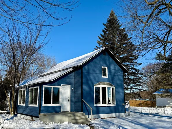 129 E Fulton St, Pompeii, MI 48874