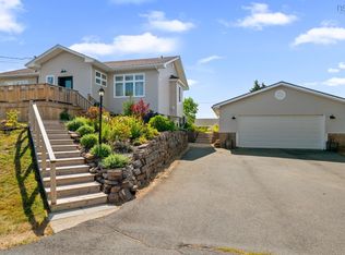 22 Beechview Dr, Chester, NS B0J1J0