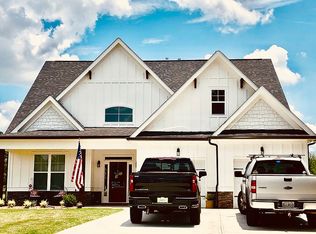 93 Apple Wood Ln, Taylorsville, GA 30178