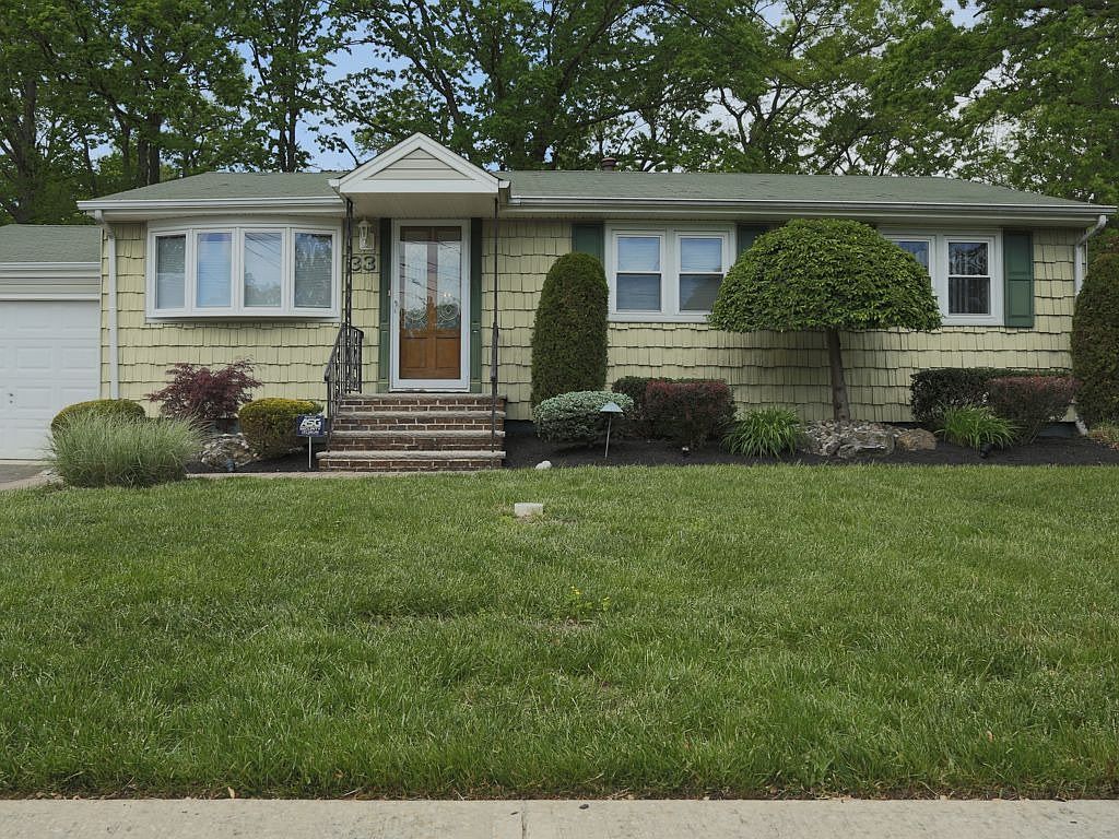 33 Madeline Ct, Helmetta, NJ 08828 Zillow