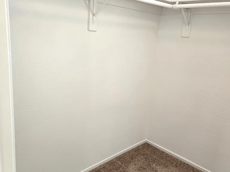 29270 Wrangler Dr — Photo 40