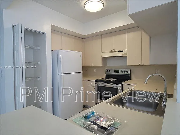 11060 SW 196th St #208 — Photo 6