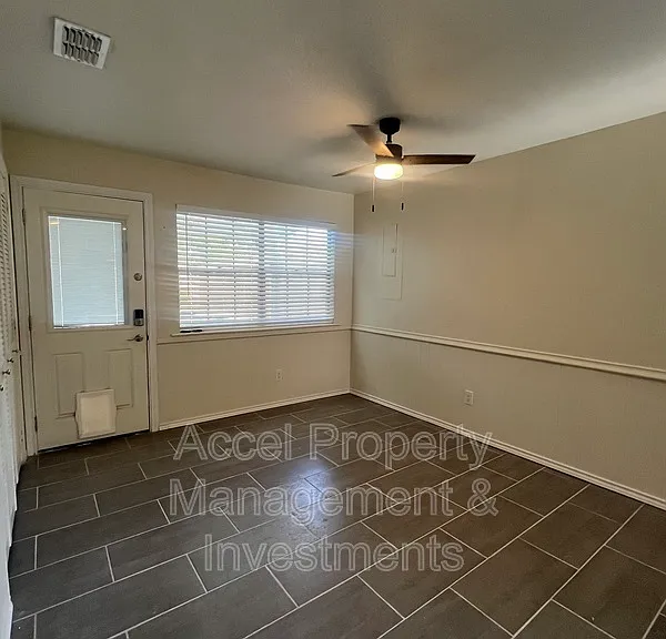 4701 N 6th St — Photo 7