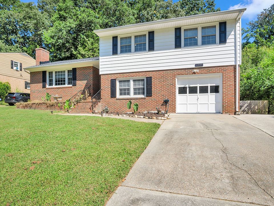1st image of 107 Patrick Henry Dr