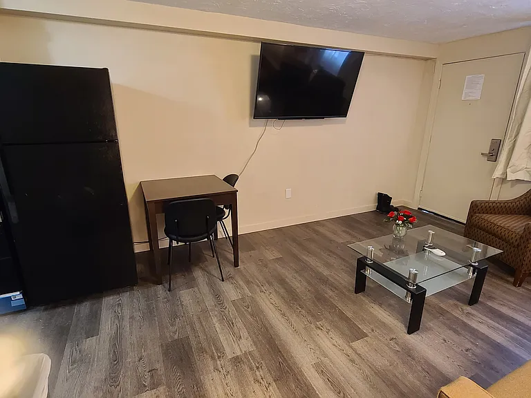 Presque Isle Extended Stay Suites — Photo 54