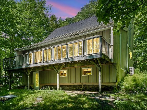 3rd image of 181 Rolling Hills Dr