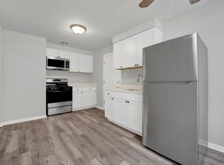 7138 Riverside Dr APT 7, Berwyn, IL 60402