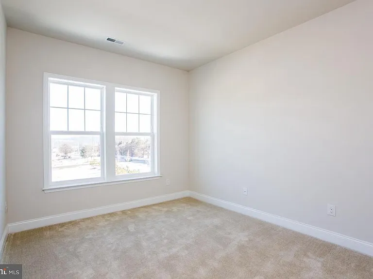 65 Lila Ln — Photo 12